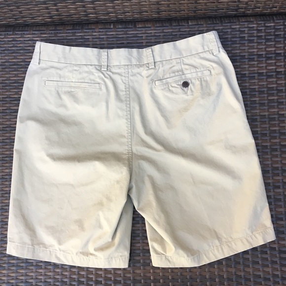 Men’s Land’s End Shorts.  Taupe.   35” waist. - Picture 3 of 4